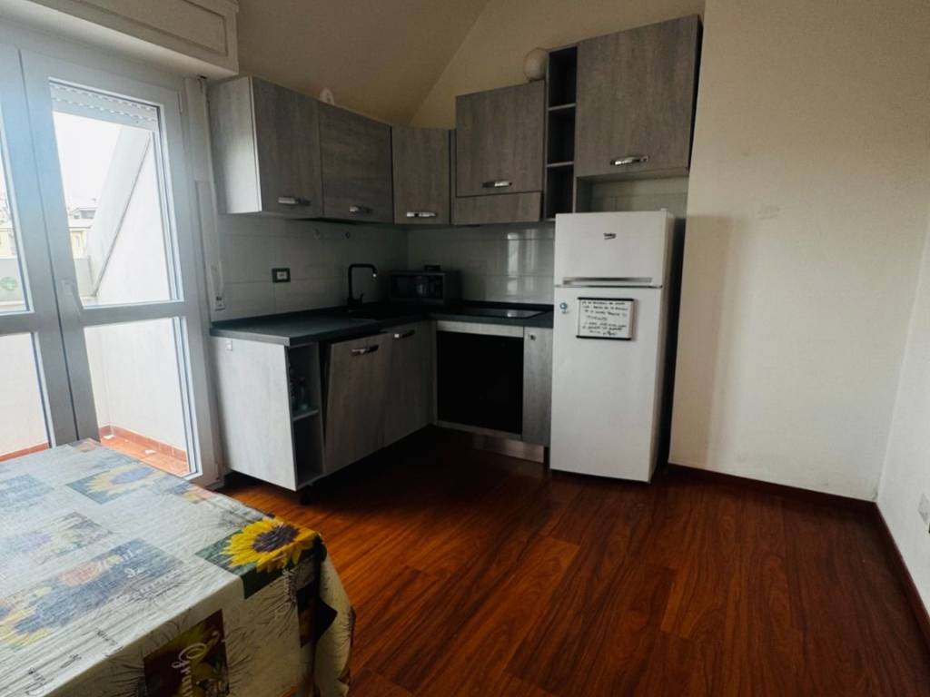 appartamento in affitto a Milano in zona Famagosta