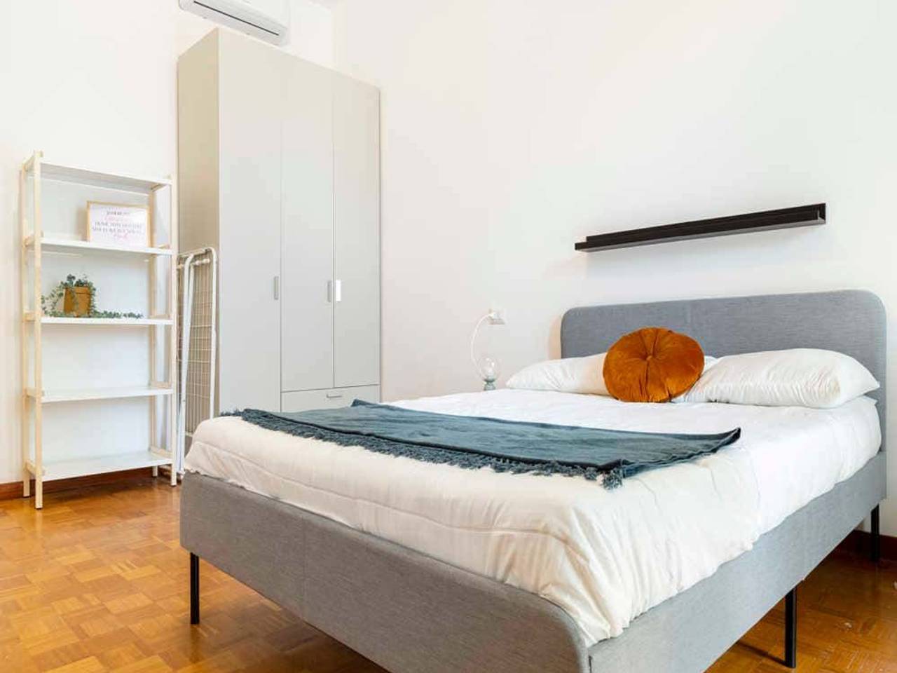 negozio in affitto a Milano in zona Città Studi