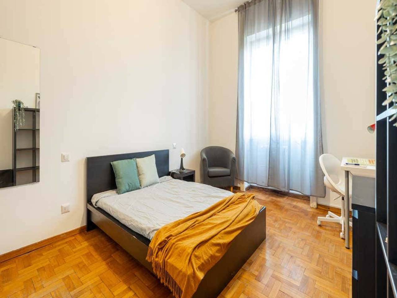 negozio in affitto a Milano in zona Porta Genova