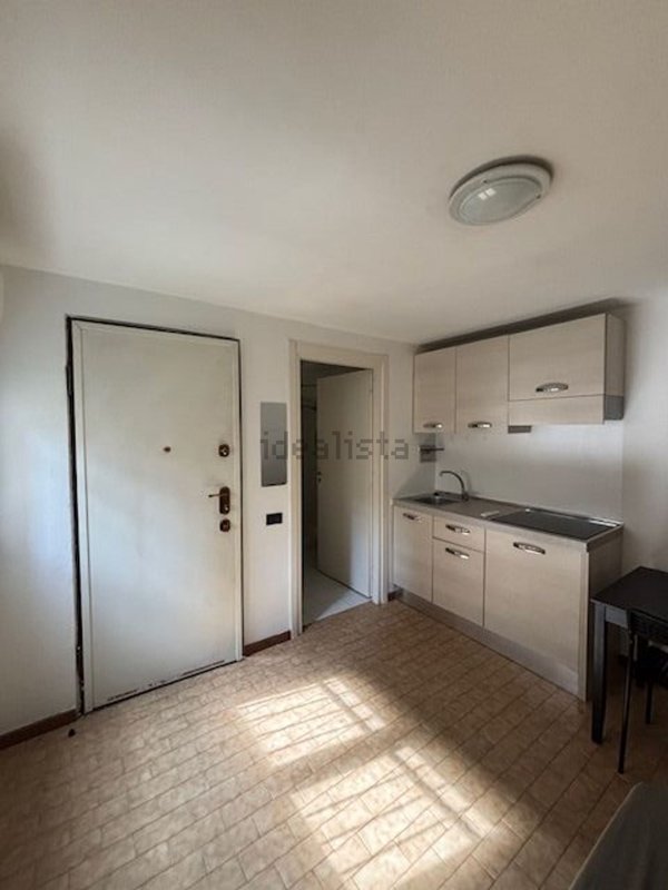 appartamento in affitto a Milano in zona Famagosta