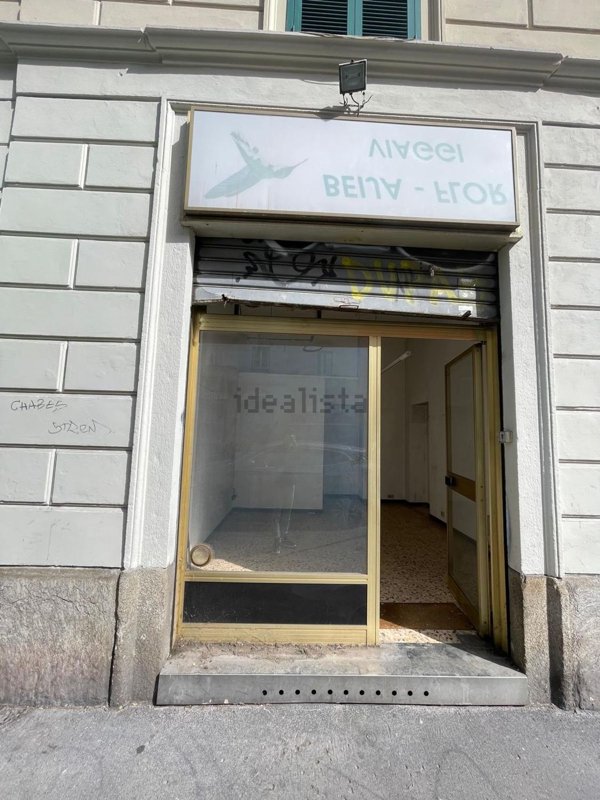 negozio in affitto a Milano