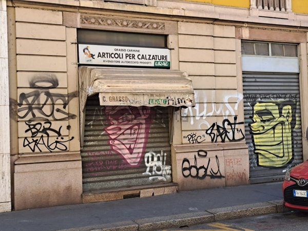 negozio in affitto a Milano