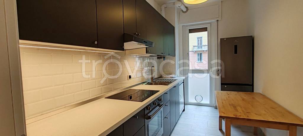 appartamento in affitto a Milano in zona Lorenteggio