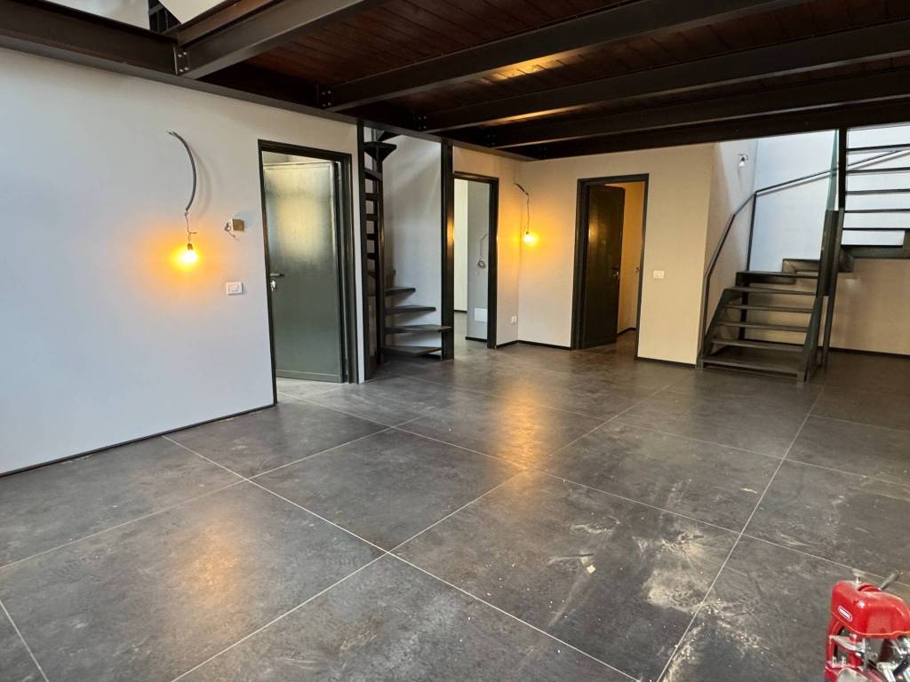 appartamento in affitto a Milano in zona Famagosta