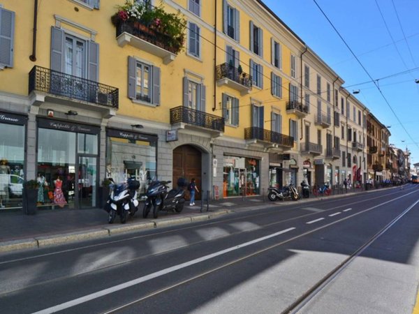 negozio in affitto a Milano