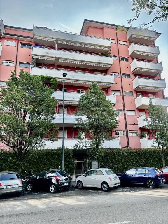 appartamento in affitto a Milano in zona Porta Garibaldi