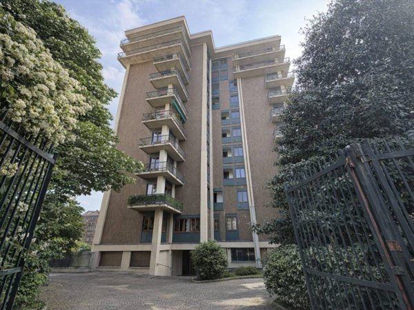 ufficio in affitto a Milano in zona Porta Genova