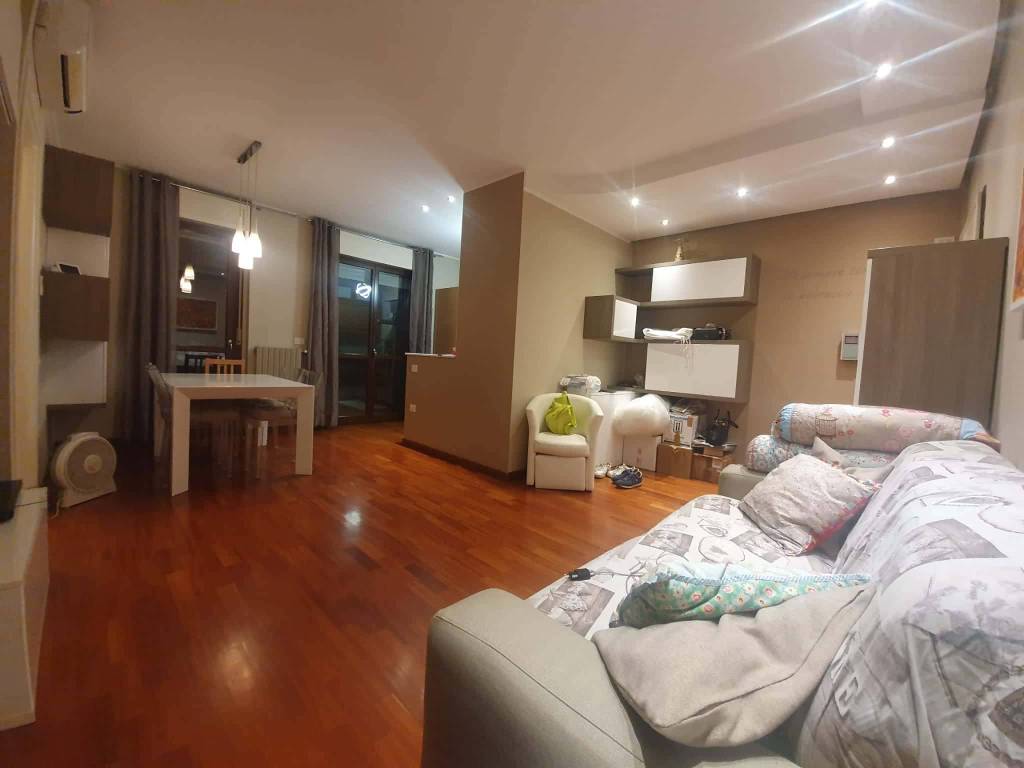 appartamento in affitto a Milano in zona Adriano