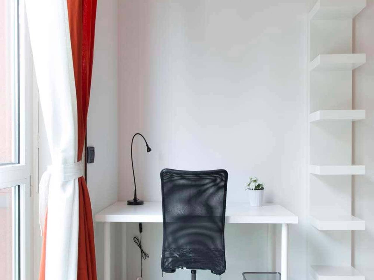 negozio in affitto a Milano in zona Sant'Ambrogio