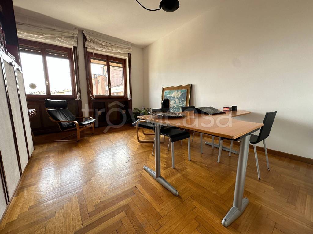 ufficio in affitto a Milano