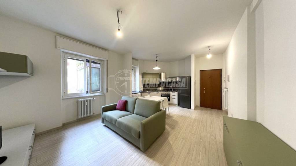 appartamento in affitto a Milano in zona Feltre