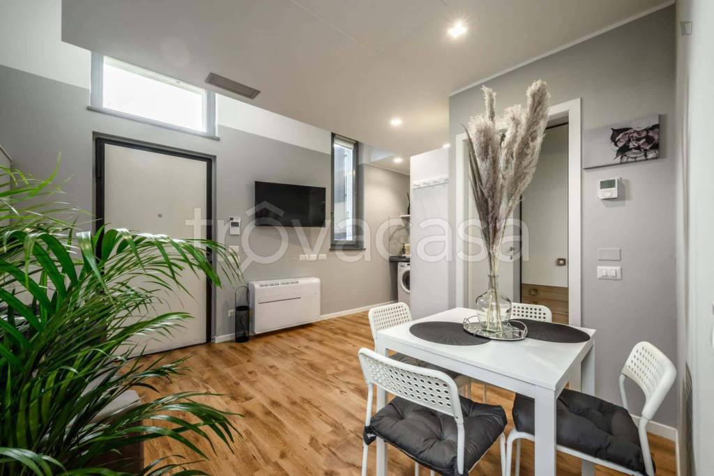 appartamento in affitto a Milano in zona Lambrate