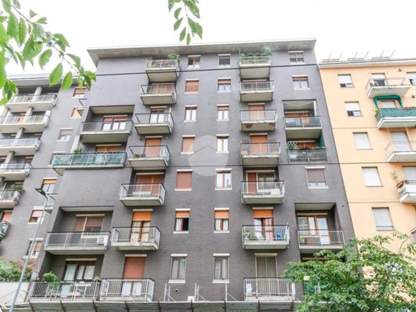 appartamento in affitto a Milano in zona Lorenteggio
