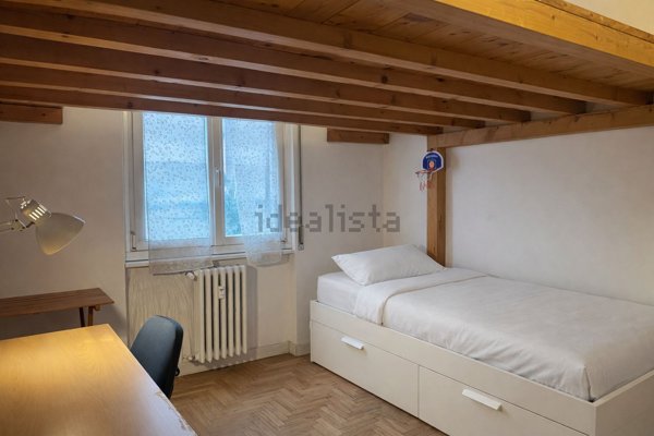 appartamento in affitto a Milano in zona Lorenteggio