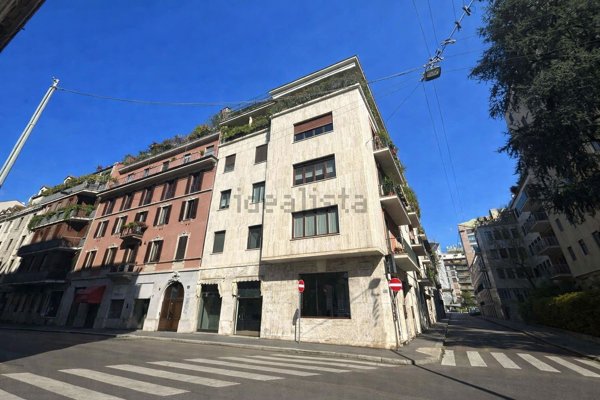 locale commerciale in affitto a Milano