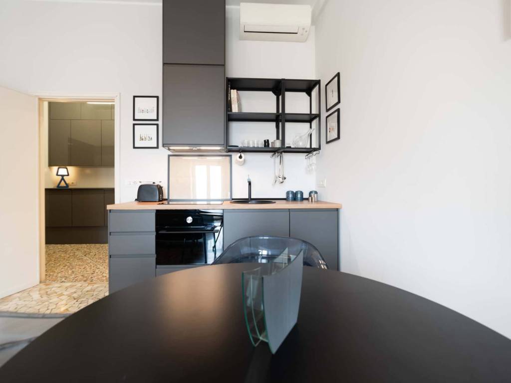 appartamento in affitto a Milano in zona Sant'Ambrogio