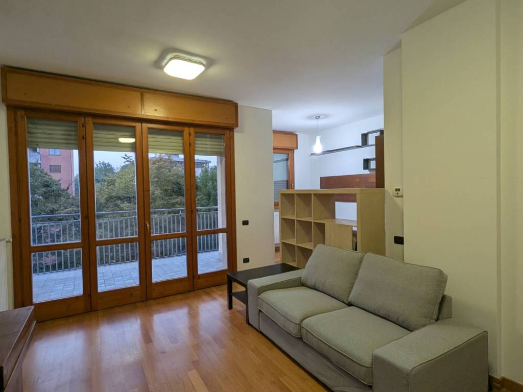 appartamento in affitto a Milano in zona Vigentino