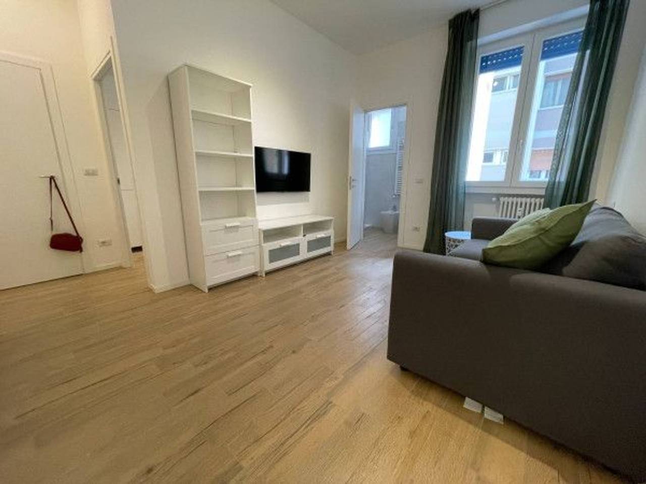 appartamento in affitto a Milano in zona Lorenteggio