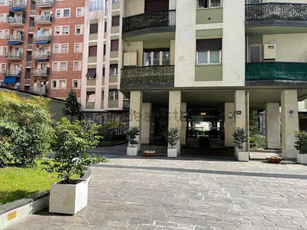 appartamento in affitto a Milano in zona XXII Marzo