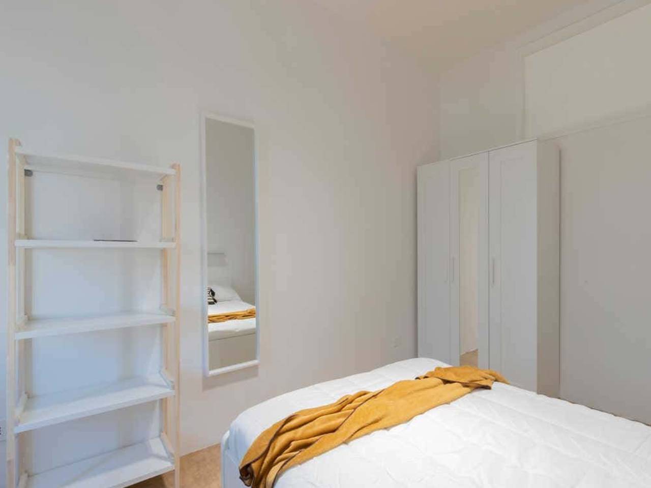 negozio in affitto a Milano in zona Affori