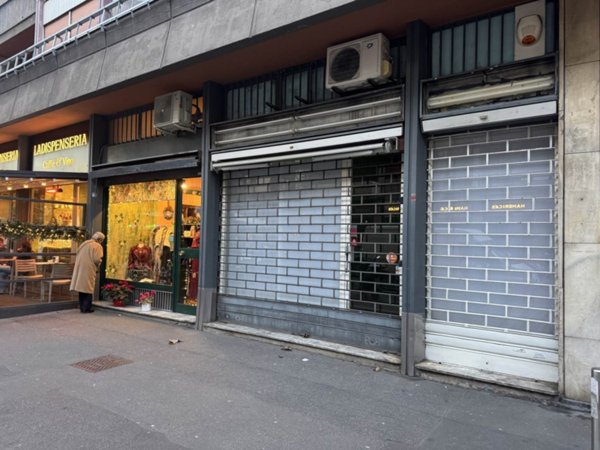 negozio in affitto a Milano