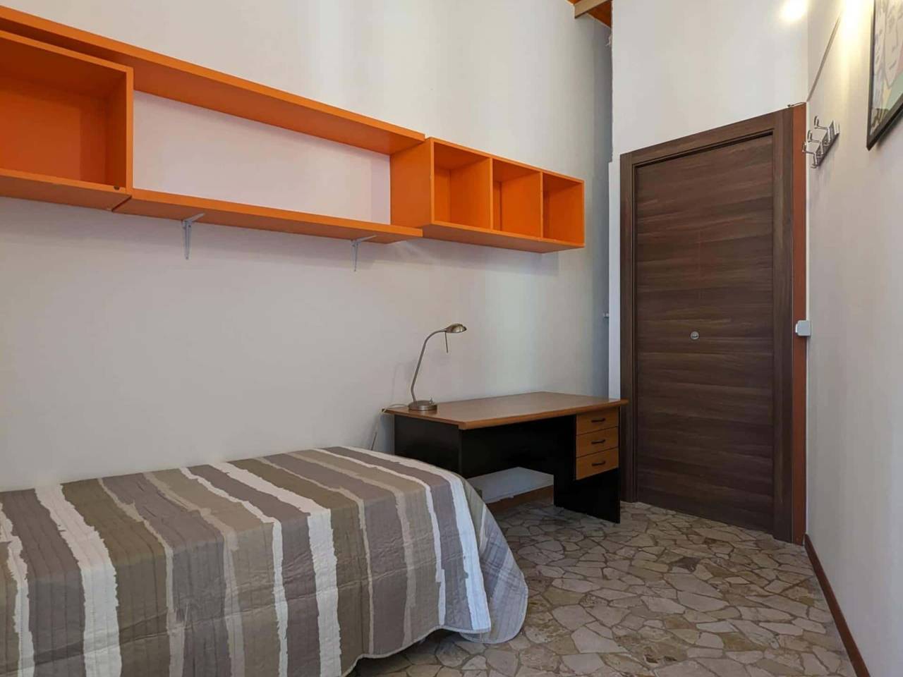 negozio in affitto a Milano in zona Stazione Centrale