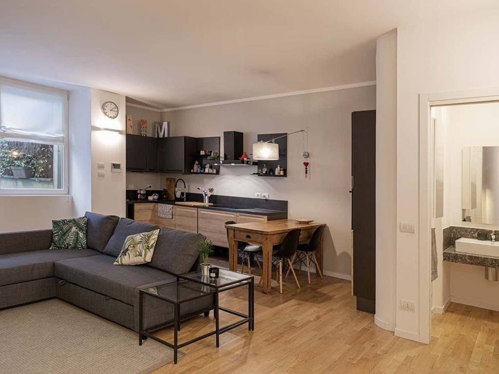 appartamento in affitto a Milano in zona Famagosta