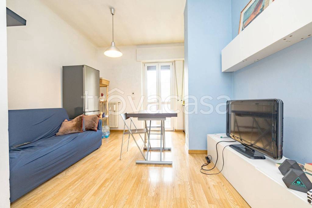 appartamento in affitto a Milano in zona Forze Armate