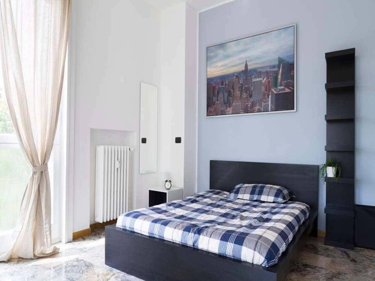 negozio in affitto a Milano in zona Sempione