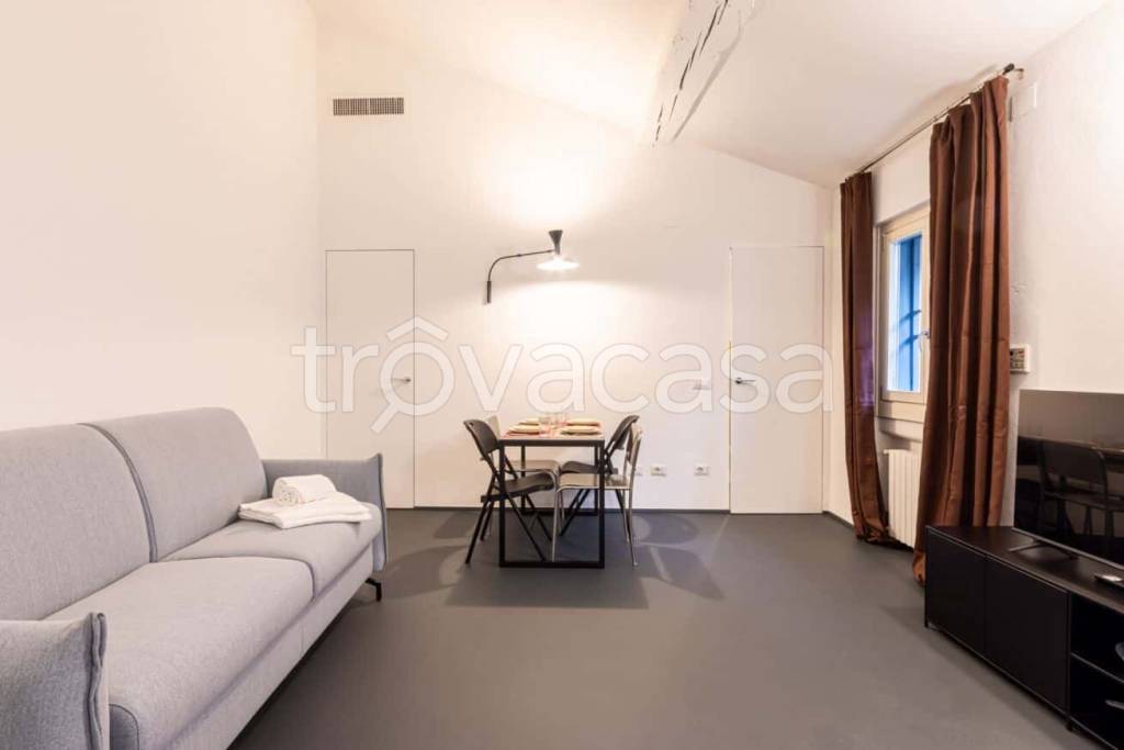 appartamento in affitto a Milano in zona Porta Garibaldi