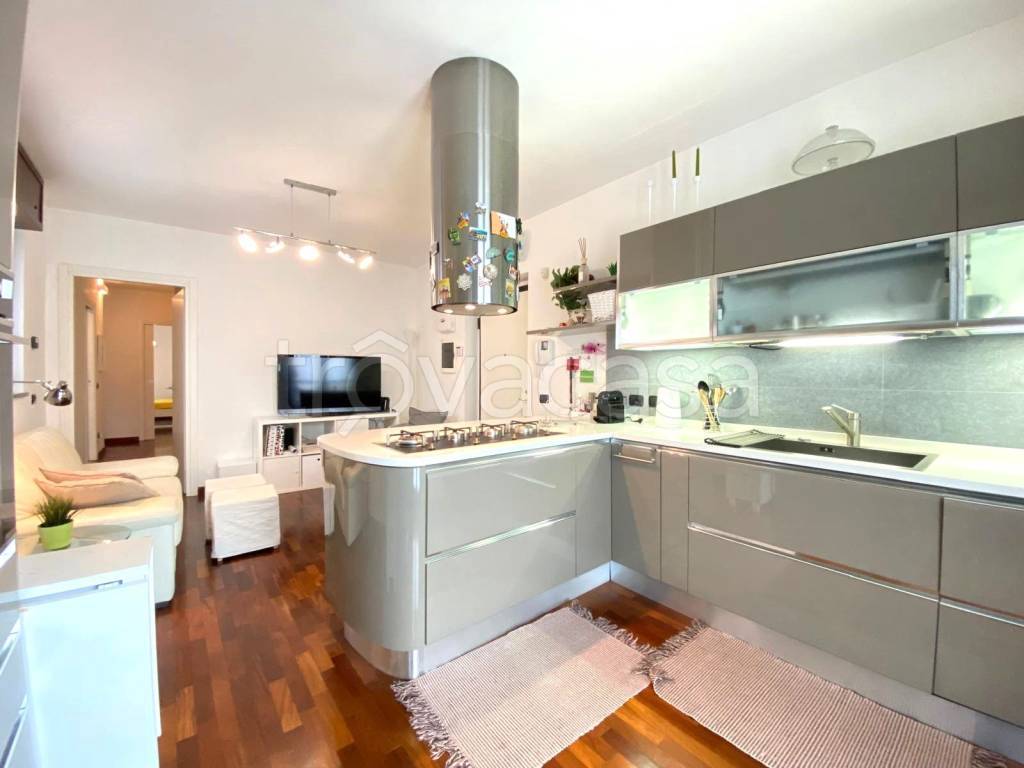 appartamento in affitto a Milano in zona Isola