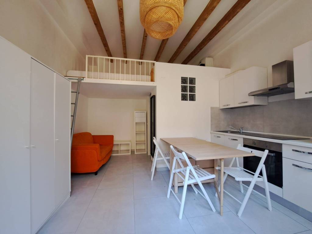 monolocale in affitto a Milano in zona Loreto