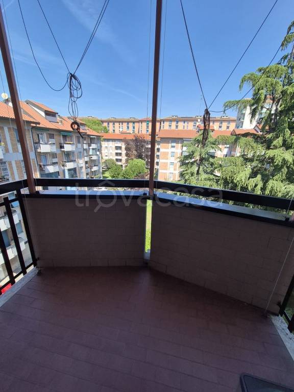 appartamento in affitto a Milano in zona Gallaratese