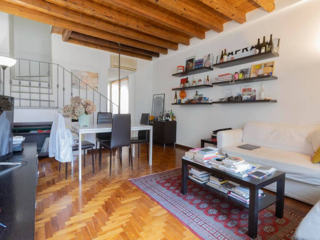 appartamento in affitto a Milano in zona Guastalla