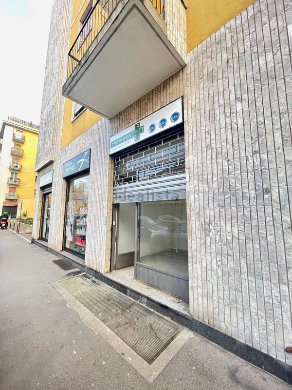 negozio in affitto a Milano in zona Il Portello