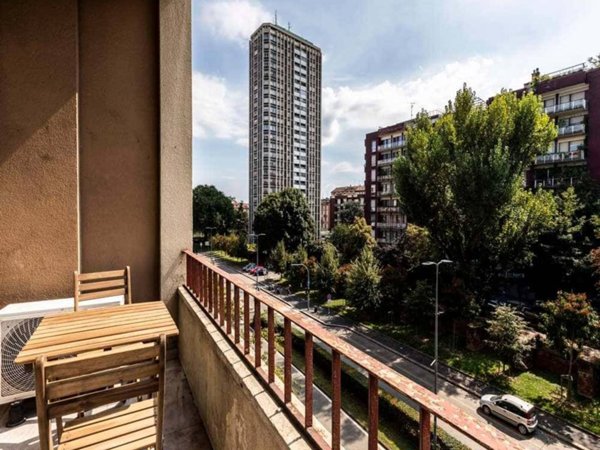 negozio in affitto a Milano in zona Porta Vigentina