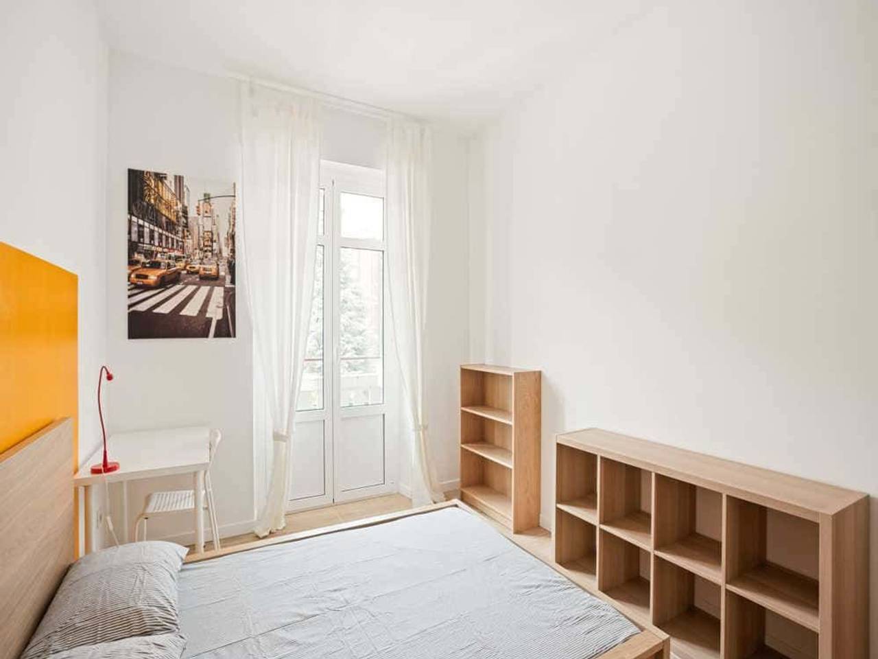 negozio in affitto a Milano in zona Lorenteggio
