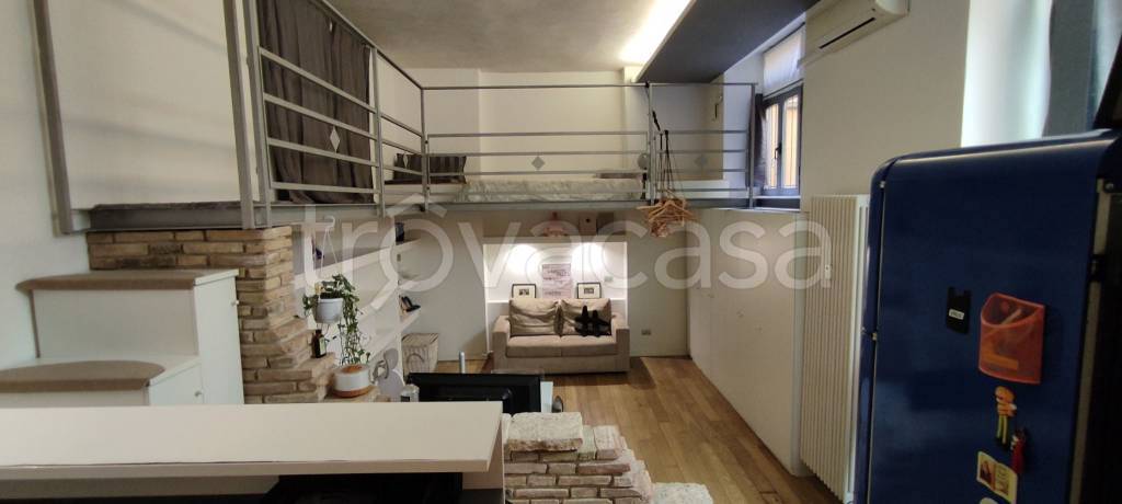 appartamento in affitto a Milano in zona Porta Romana