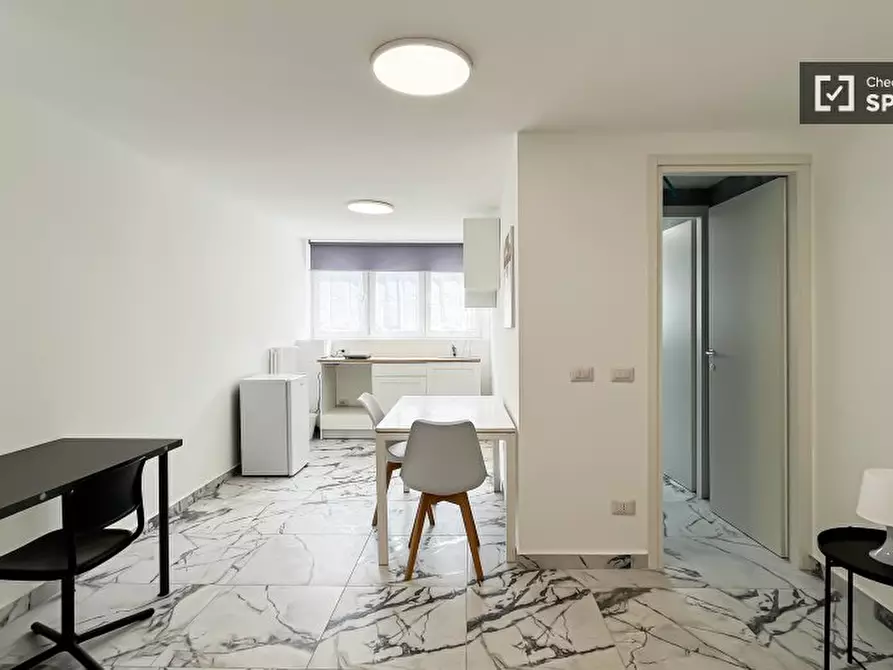 ufficio in affitto a Milano in zona Quarto Oggiaro