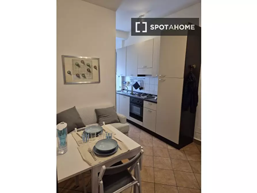 appartamento in affitto a Milano in zona Forze Armate