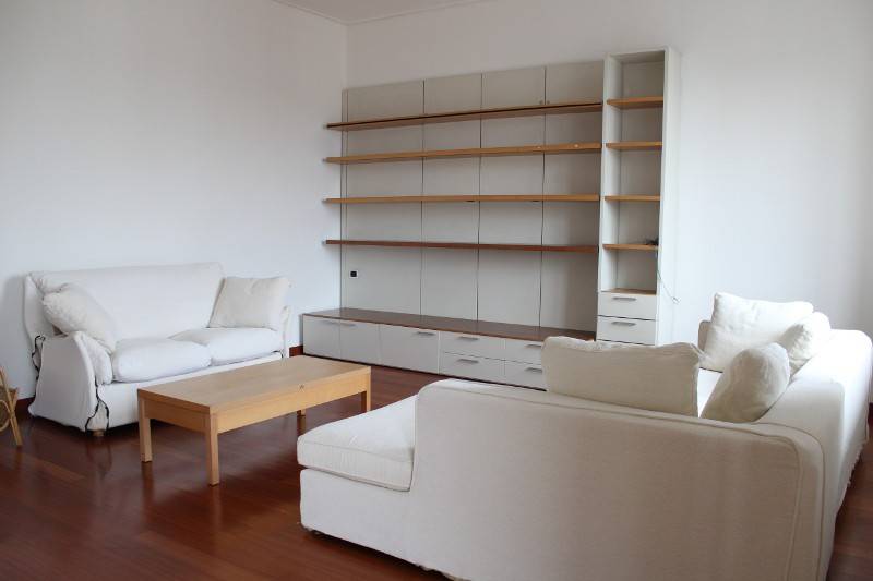 appartamento in affitto a Milano in zona Guastalla