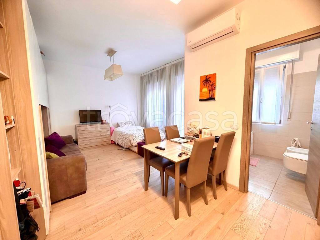 appartamento in affitto a Milano in zona Porta Vittoria