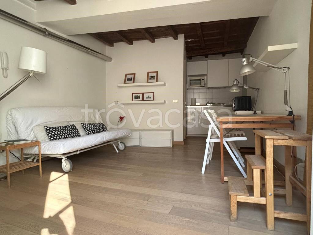 appartamento in affitto a Milano in zona Sant'Ambrogio