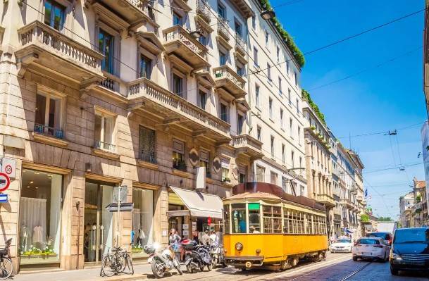 negozio in affitto a Milano in zona Solari