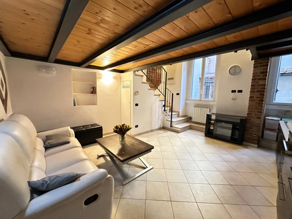 appartamento in affitto a Milano in zona Porta Genova