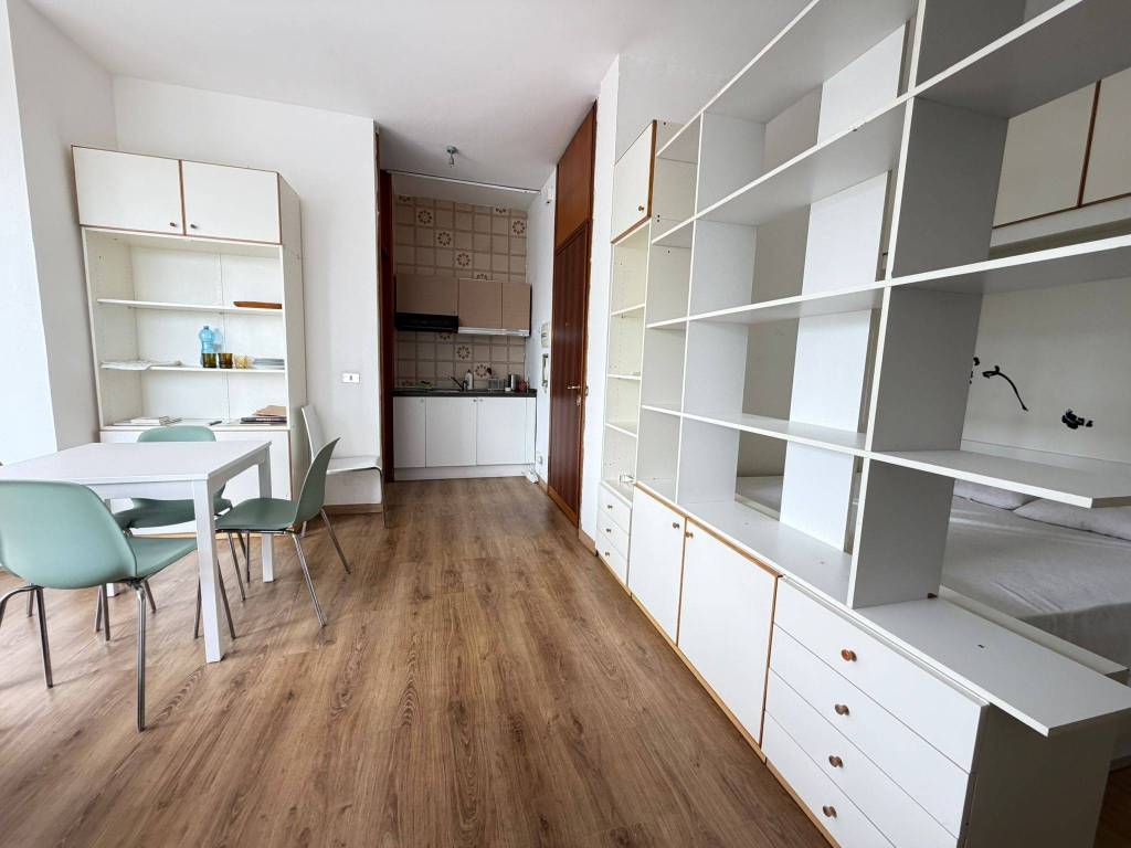 appartamento in affitto a Milano in zona Vigentino