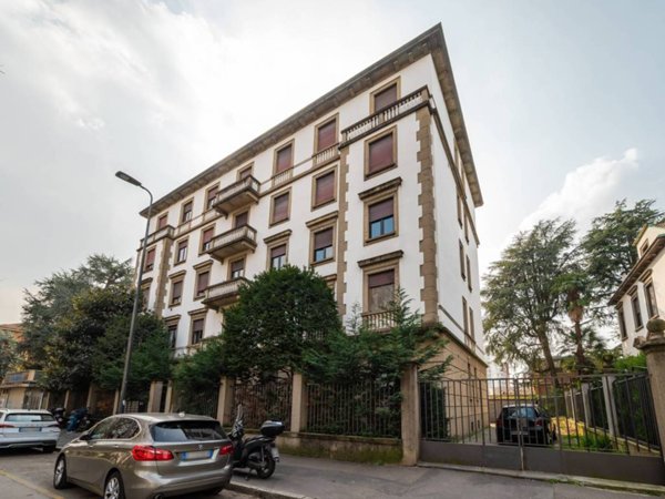 appartamento in affitto a Milano in zona Trenno