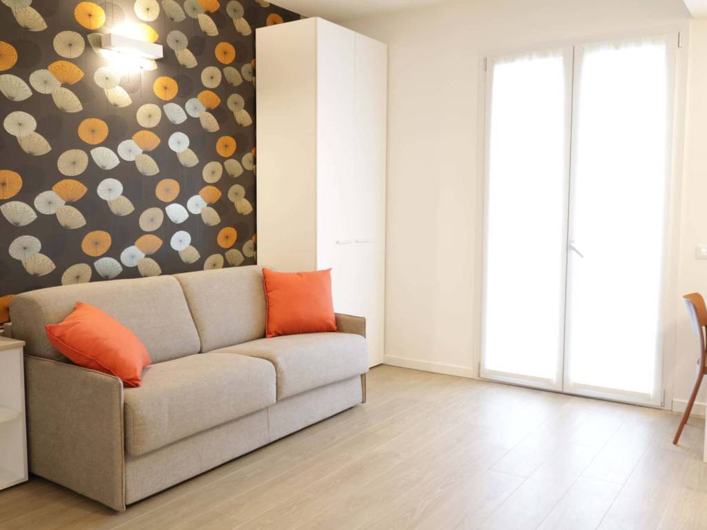 appartamento in affitto a Milano in zona Famagosta