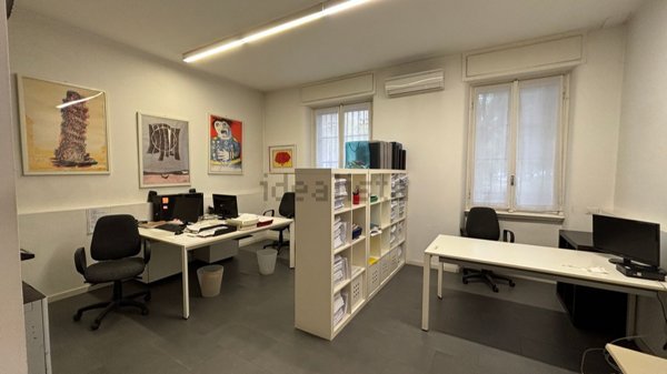 ufficio in affitto a Milano in zona Corvetto