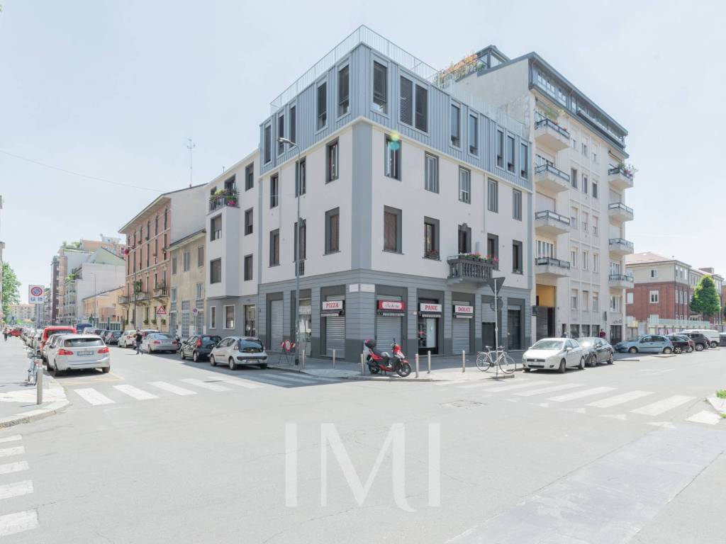 negozio in affitto a Milano in zona Barona